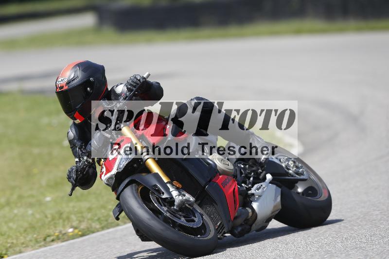 /27 12.06.2025 Ducati Schweiz Trackday Warmup  ADR/gelb-jeaune/32
